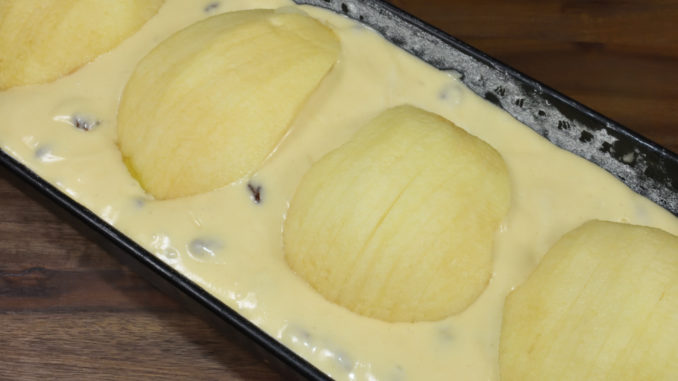 Apfel-Rosinen-Kuchen | Veggie Tobi