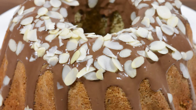 Mit ein paar kleinen Tricks kriegst auch Du so einen Kuchen im Handumdrehen selbst gebacken.