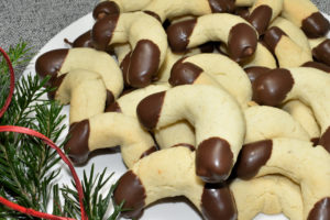 Du möchtest in der Bäckerei hoch hinaus - wie wäre es mit einem Ausflug auf den "Vanille-Kipferl"? :-)