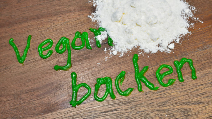 Aus vegetarisch mach' vegan - bei den meisten Rezepten für Kuchen und Plätzchen geht das ganz easy!